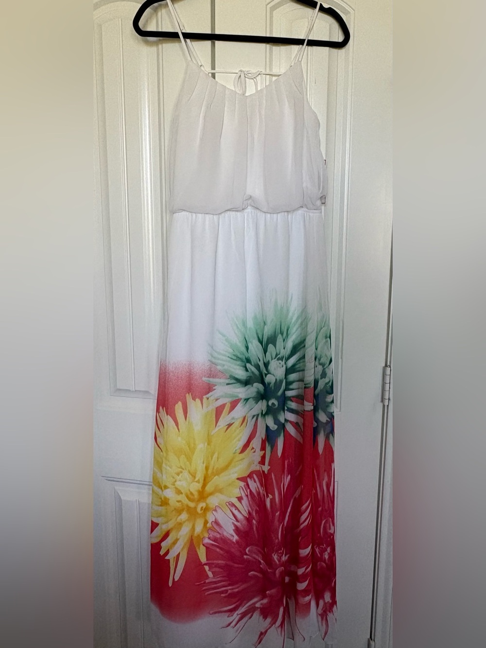 Bisou Bisou White Ruffled Blouse